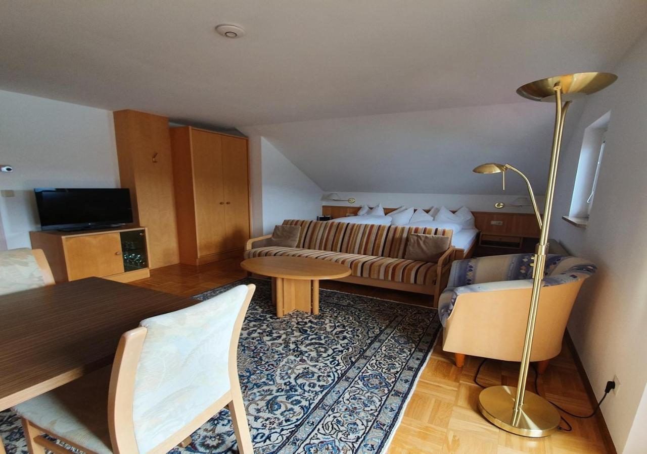 Haus Kraller-Urlaub Mit Seeblick มิลชตัทท์ ภายนอก รูปภาพ