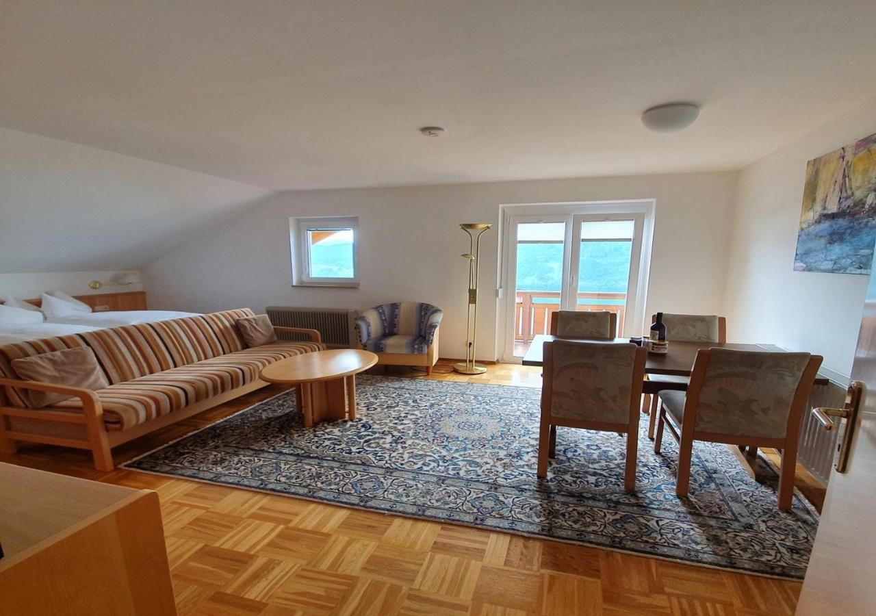 Haus Kraller-Urlaub Mit Seeblick มิลชตัทท์ ภายนอก รูปภาพ